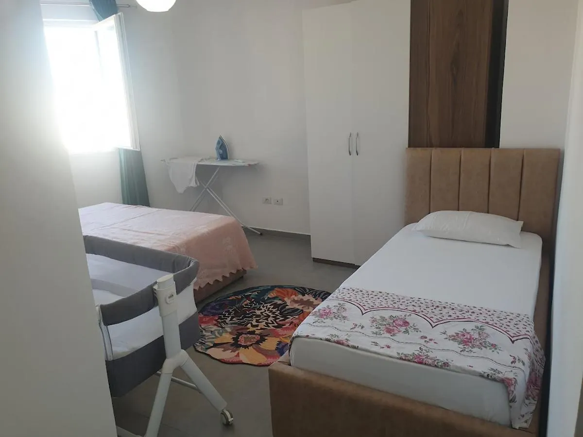 Apartment Mucaj Apartament Golem