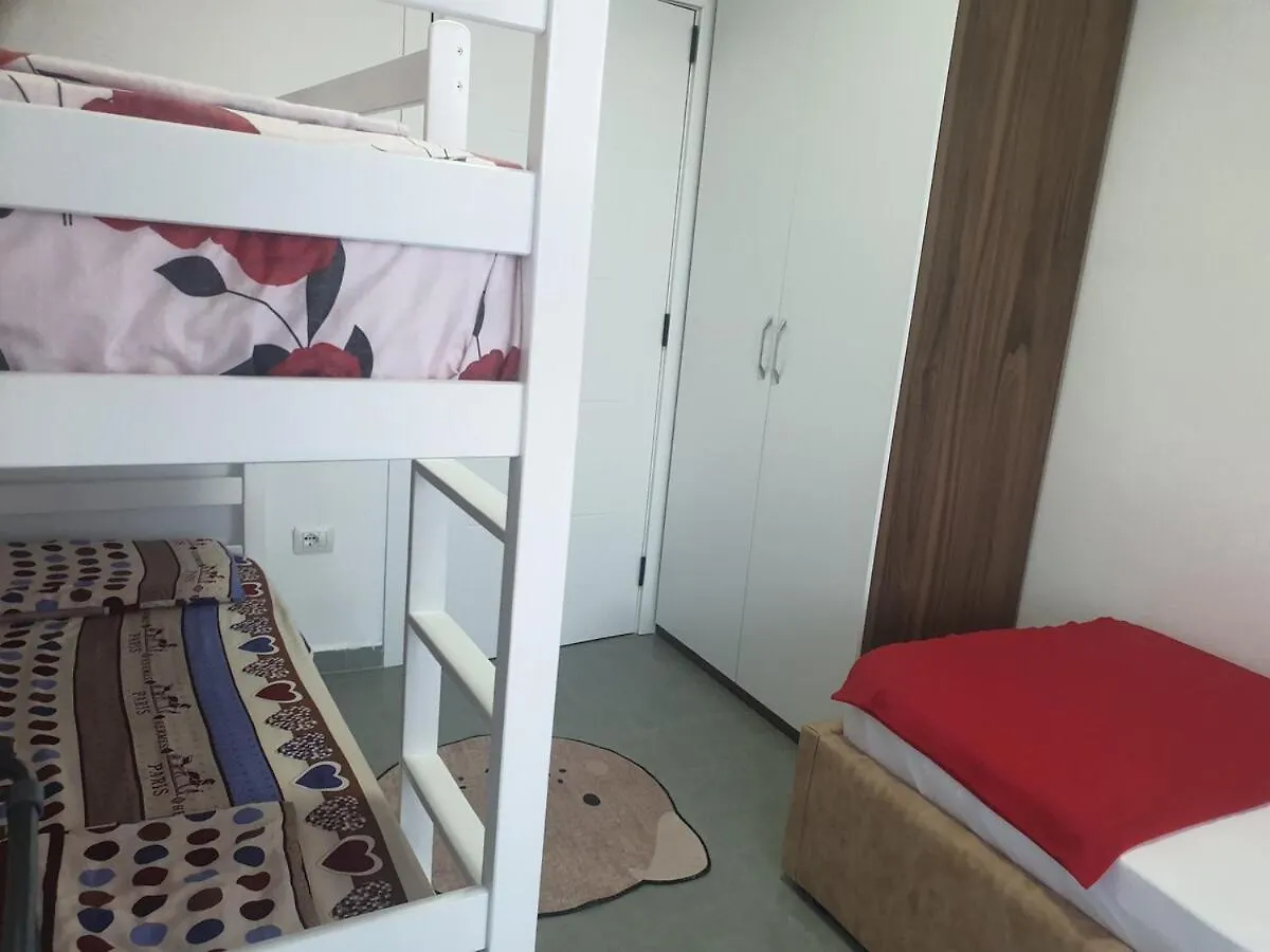 شقة Mucaj Apartament غوليم