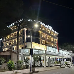 4* Szálloda Ujvara